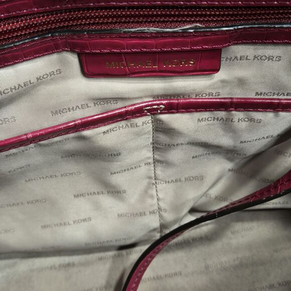 MICHAEL KORS MOTT MEDIUM SMOOTH LEATHER TOTE In Mulberry - Picture 12 of 13